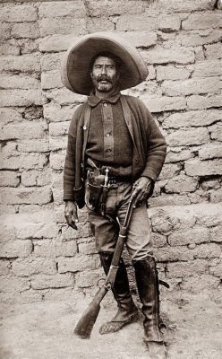  The Lone Ranger - Um Cavaleiro Solitário Enfrentando Bandidos e Defenendo os Inocentes no Selvagem Oeste!